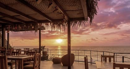 Beachfront | Pool | Whale Watching | Fishing | Balcony