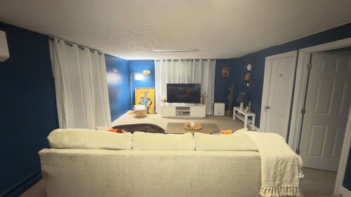 Zen Cove- Home in West Saint John. 7 minutes from the Irving Nature Park.