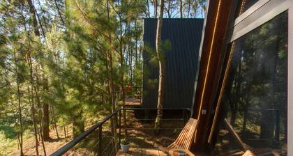 Seaside A-Frame Cottage for Couples and Families near Ureki Beach