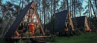 Seaside A-Frame Cottage for Couples and Families near Ureki Beach