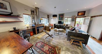 Delightful 4-bedroom house in Onrusrivier perfect for your getaway