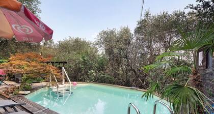 Bed and Breakfast « Colibri » avec vue montagne, Wi-Fi et climatisation