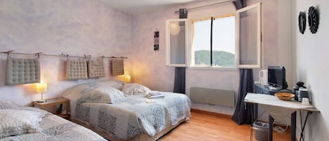 1 bedroom, WiFi, bed sheets
