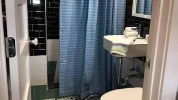 4 Comfort Single Room, Patio | Bathroom | Shower, hair dryer, towels, soap