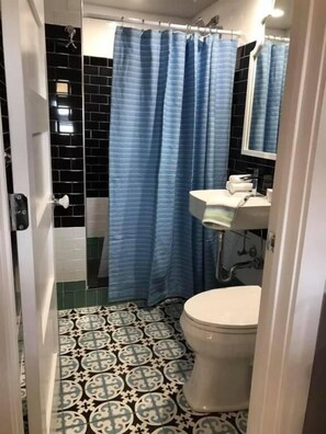 Comfort Single Room, Patio | Bathroom | Shower, hair dryer, towels, soap - The Quarters at Pier450  (RIDGE)