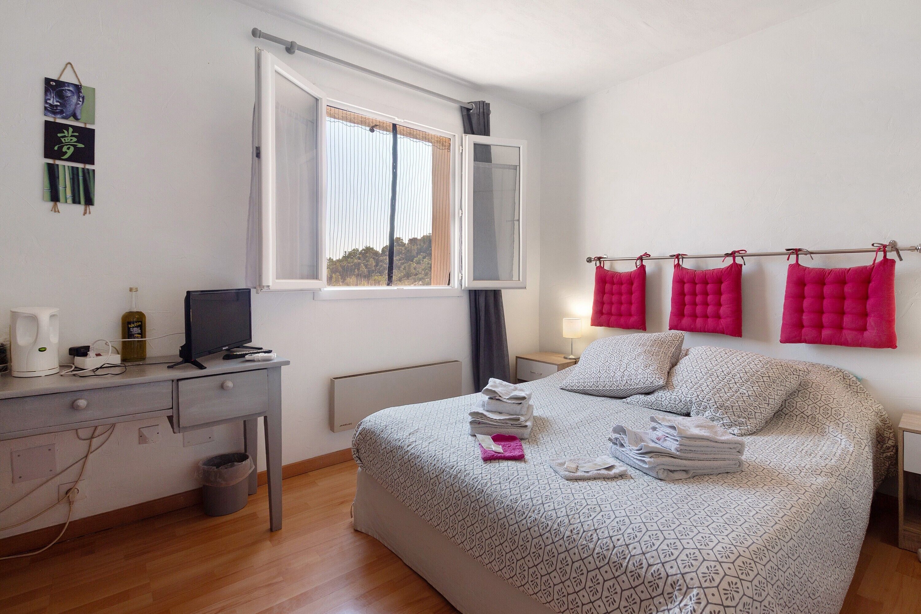 1 chambre, Wi-Fi, draps fournis