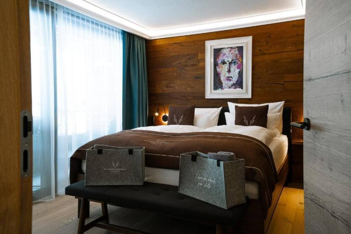 Junior Studio Suite, Balcony | In-room safe, blackout curtains, iron/ironing board (on request)