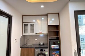 Private kitchen - The Urbanist - Hanoi Boutique Stay (Cua Nam)