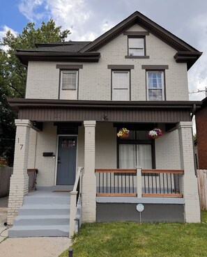 Exterior - Spacious & Historic 3BR Near German Village. Fire Pit, Yard, Grill.Veteran-Owned (Columbus)