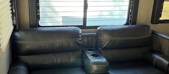 Spotless camper for rent 29 feet you have to tow it to your favorite campground