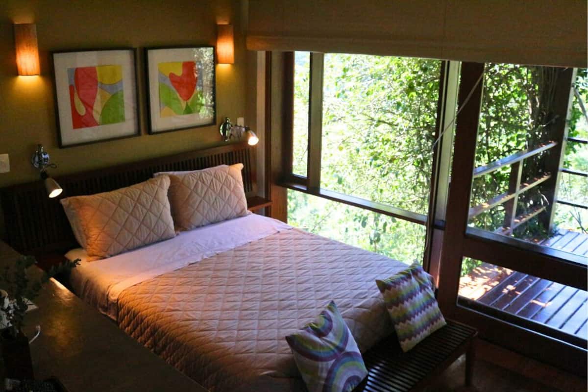 Standard Loft, Lanai, Mountain View | In-room safe, desk, blackout drapes, WiFi (free)