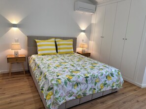 Internet, bed sheets - Vrbo Property (Quarteira)
