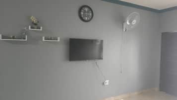 Apartment, 3 Bedrooms | Room amenity