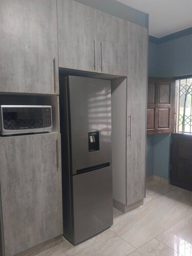 Charming 3-bedroom Apartment in Central Berea, South Africa