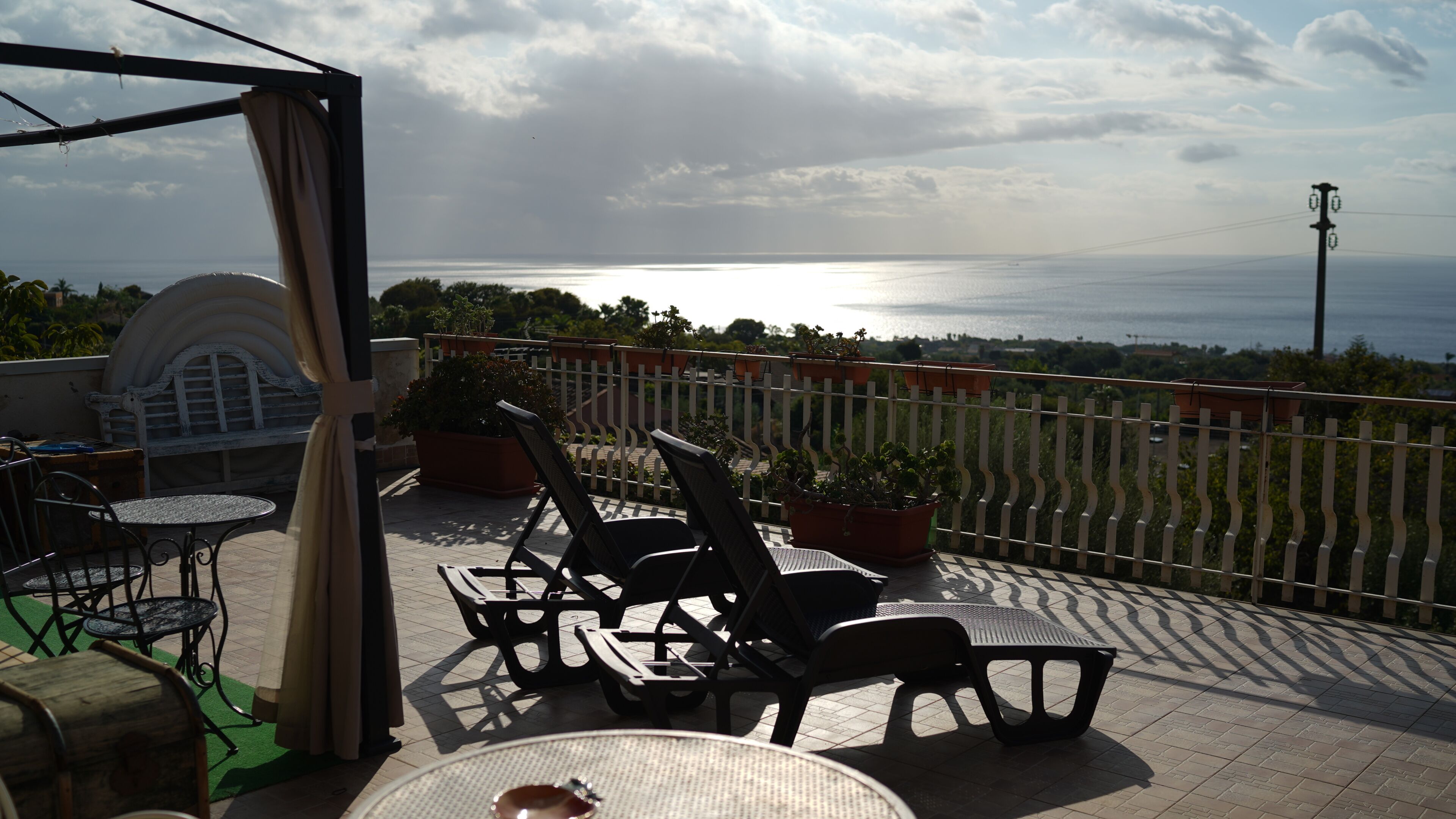 Deluxe-Zimmer, Meerblick | Terrasse/Patio