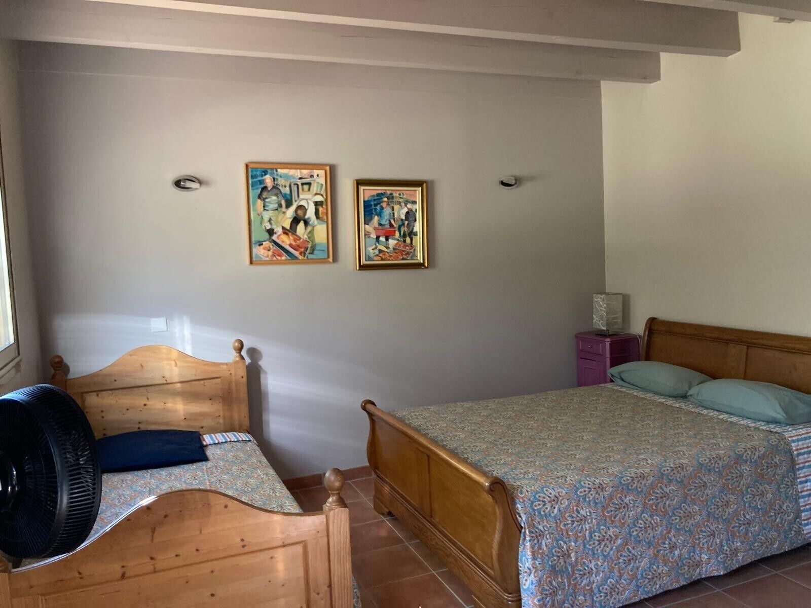 2 habitaciones, tabla de planchar con plancha, wifi y ropa de cama 
