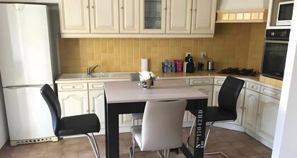 Chez Géraldine Apartment
