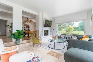 Apartment | Living area | Fireplace - Exceptional House With Pool 12P - Englesqueville (Englesqueville-en-Auge)
