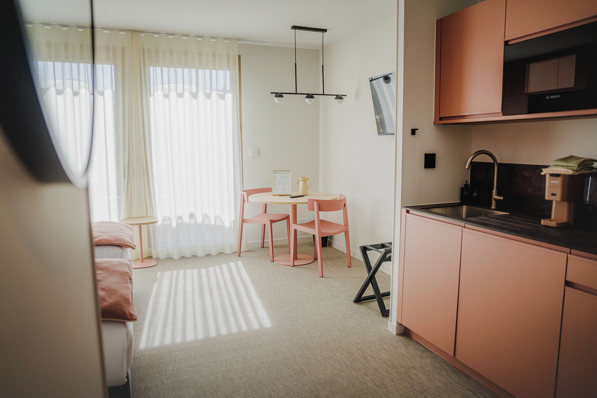 Fridge, shared microwave, stovetop, highchair