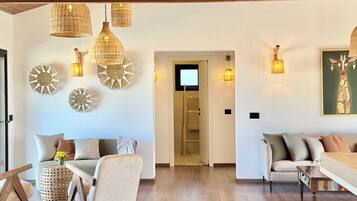 Chalet, 4 Bedrooms, Smoking, Private Pool | Living room
