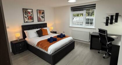 From £45pnpp; Deluxe Stays; Contractors, Businesses, Relocators, Insurance Stays