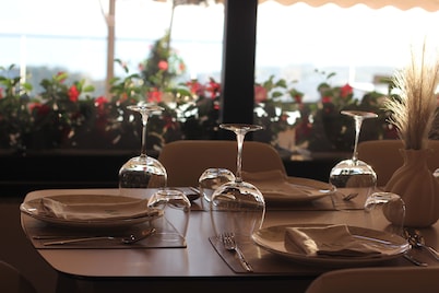 KAÑ Inn & Restaurant