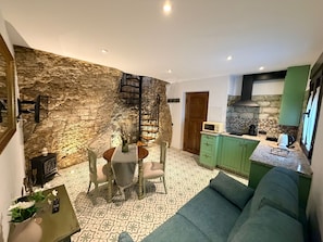Living area - (Setenil de las Bodegas)