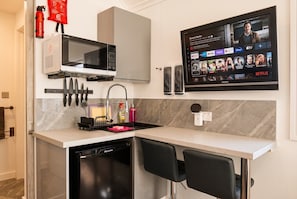 Fridge, microwave, oven, toaster