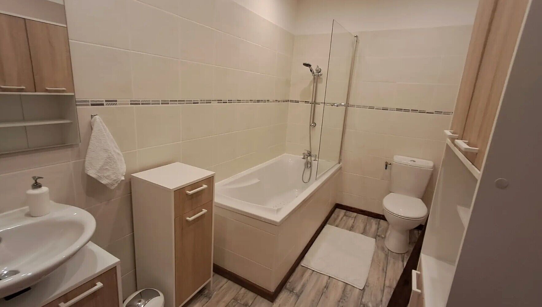 Een douche, een haardroger