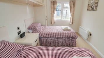 2 bedrooms, WiFi (free), individually decorated, individually furnished
