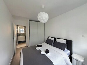 Room - Vrbo Property (Strasbourg)