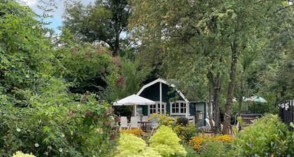 Chalet "Sans Souci" with Private Terrace, WiFi, and Air Conditioning