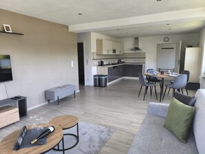Living area - Vrbo Property (Neumagen-Dhron)
