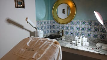 Sauna, bain à remous, hammam, hammam, soins corporels, bains de boue