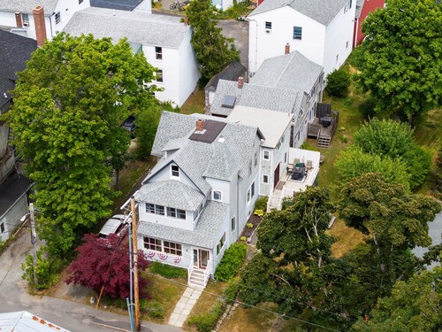 Spacious Harbor Retreat | Easy Access to Downtown