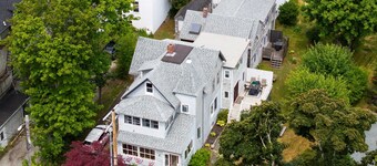 Spacious Harbor Retreat | Easy Access to Downtown