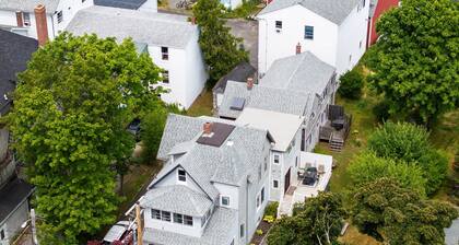 Spacious Harbor Retreat | Easy Access to Downtown