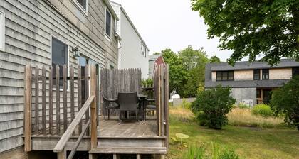 Spacious Harbor Retreat | Easy Access to Downtown