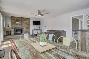 Dining - Pet-Friendly 2BR Penthouse with Mountain Views + Private Deck (Colorado Springs)