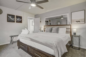 WiFi, bed sheets - Pet-Friendly 2BR Penthouse with Mountain Views + Private Deck (Colorado Springs)