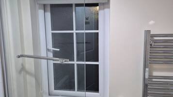 Room, 1 Bedroom, Accessible | Bathroom
