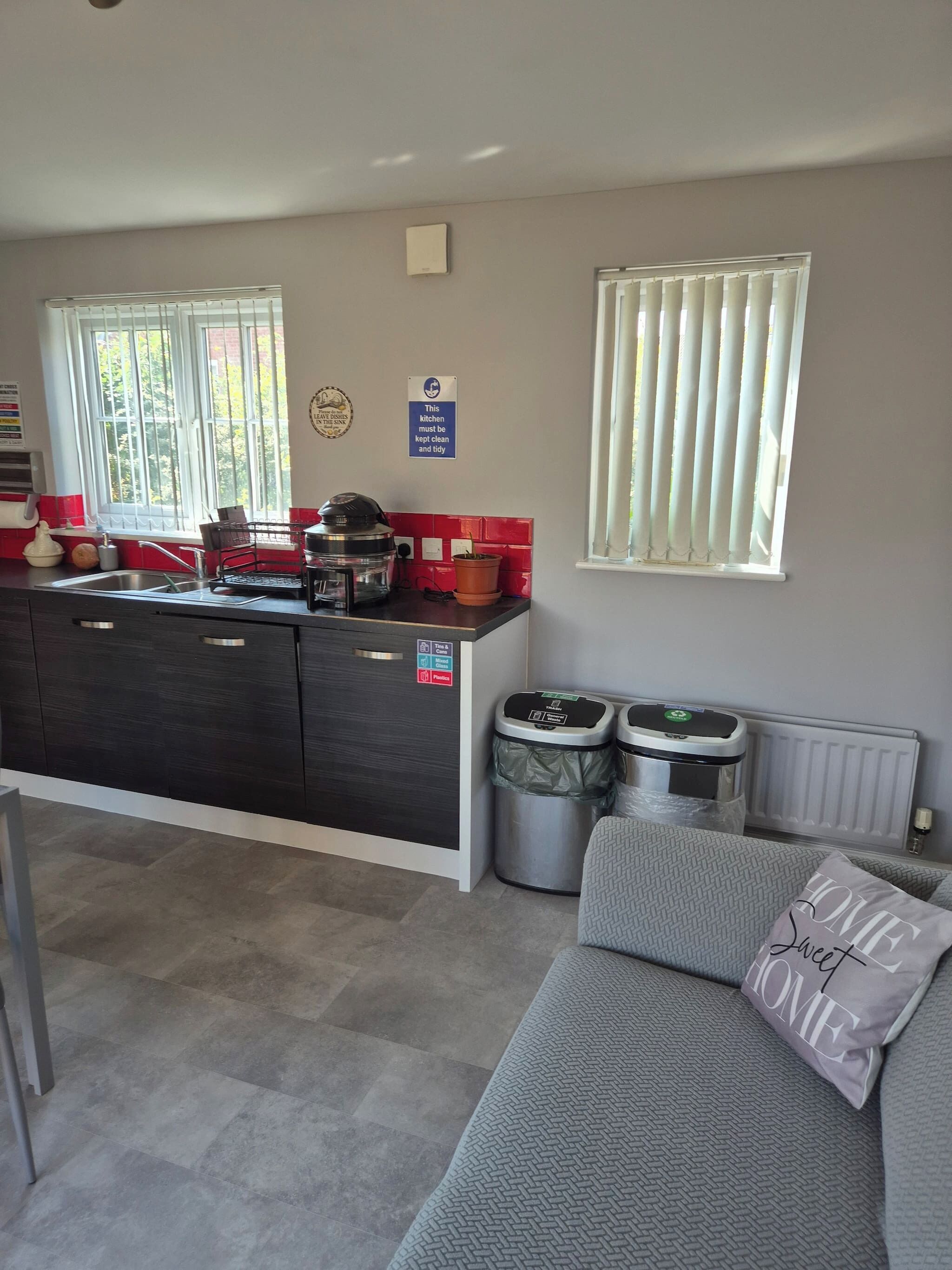 Room, 1 Bedroom, Accessible | Living room