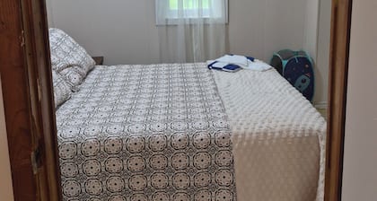 Large Farmhouse/Cottage 5 bedroom,