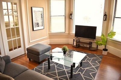 Great Apartment Conveniently Located