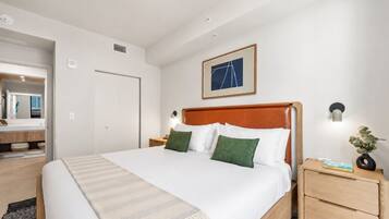 Blackout curtains, soundproofing, iron/ironing board, free WiFi