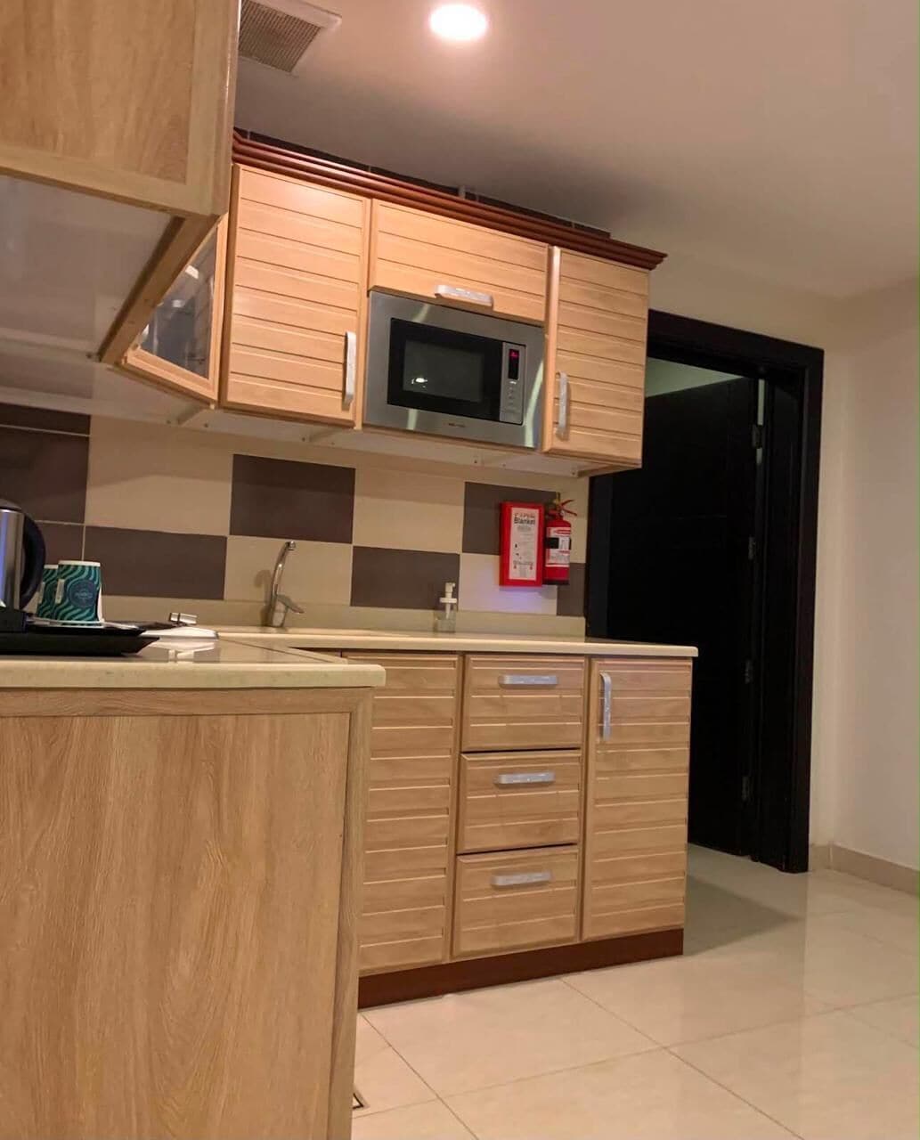Frigobar, microondas