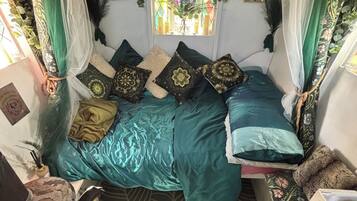 1 bedroom, Internet, bed sheets