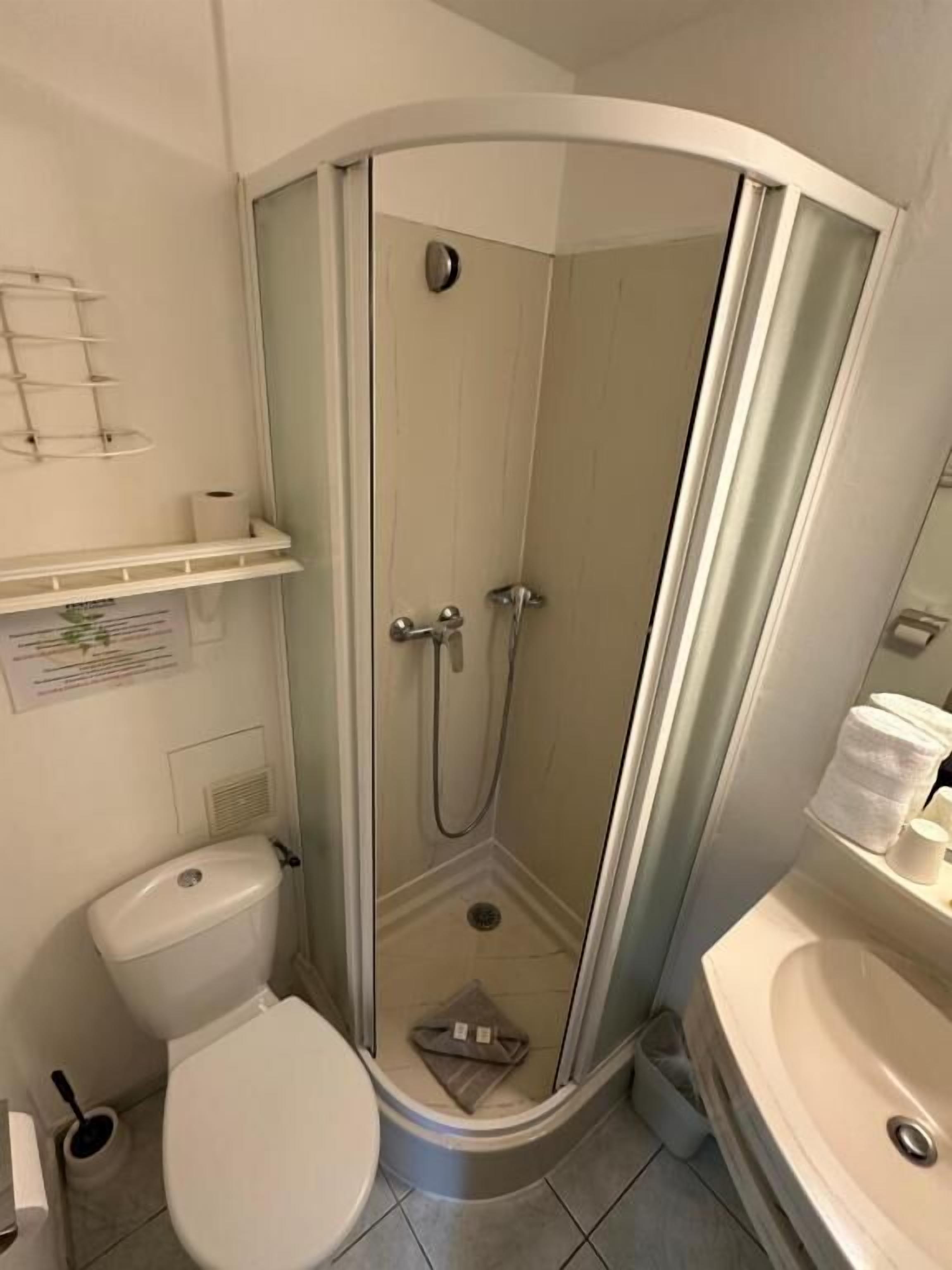 Shower, free toiletries, hair dryer, towels