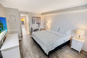 Iron/ironing board, free WiFi, bed sheets - Oceanfront Condo - Sleeps 6 - Myrtle Beach (Myrtle Beach)