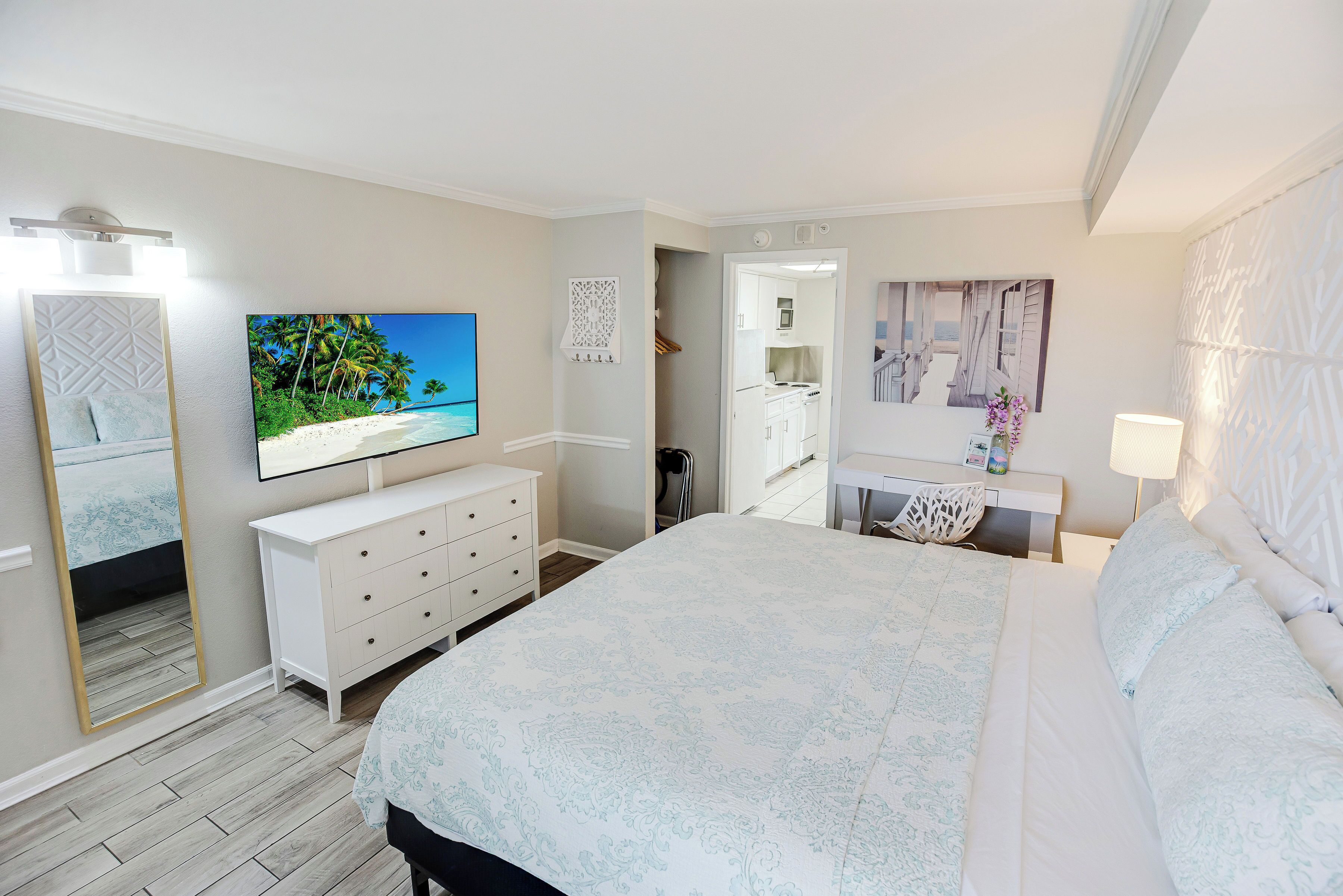 1 chambre, fer et planche à repasser, Wi-Fi gratuit, draps fournis